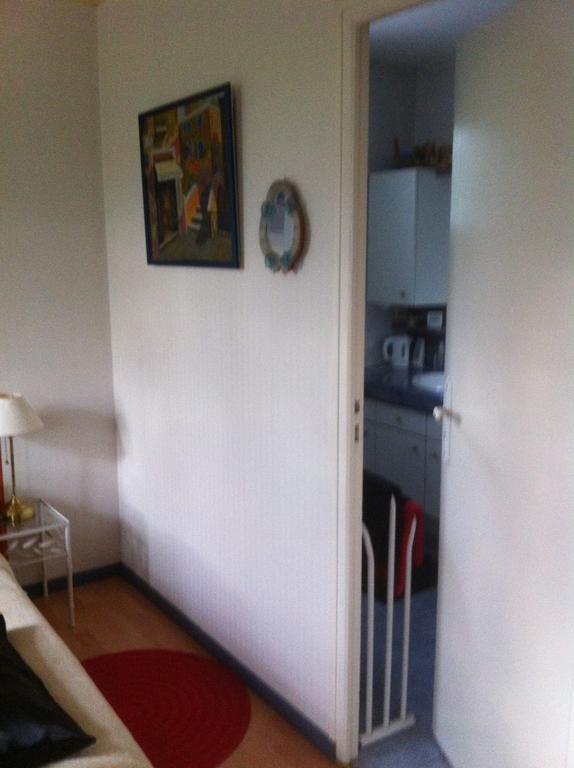 Chambre D'Hotes Dyrslot Saint-Denis-de-Pile ภายนอก รูปภาพ