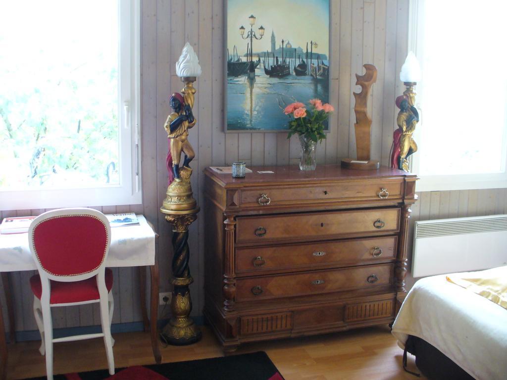 Chambre D'Hotes Dyrslot Saint-Denis-de-Pile ภายนอก รูปภาพ